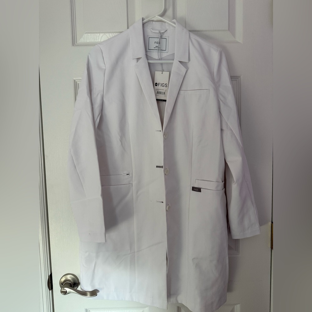 FIGS White Women's Lab Blazer